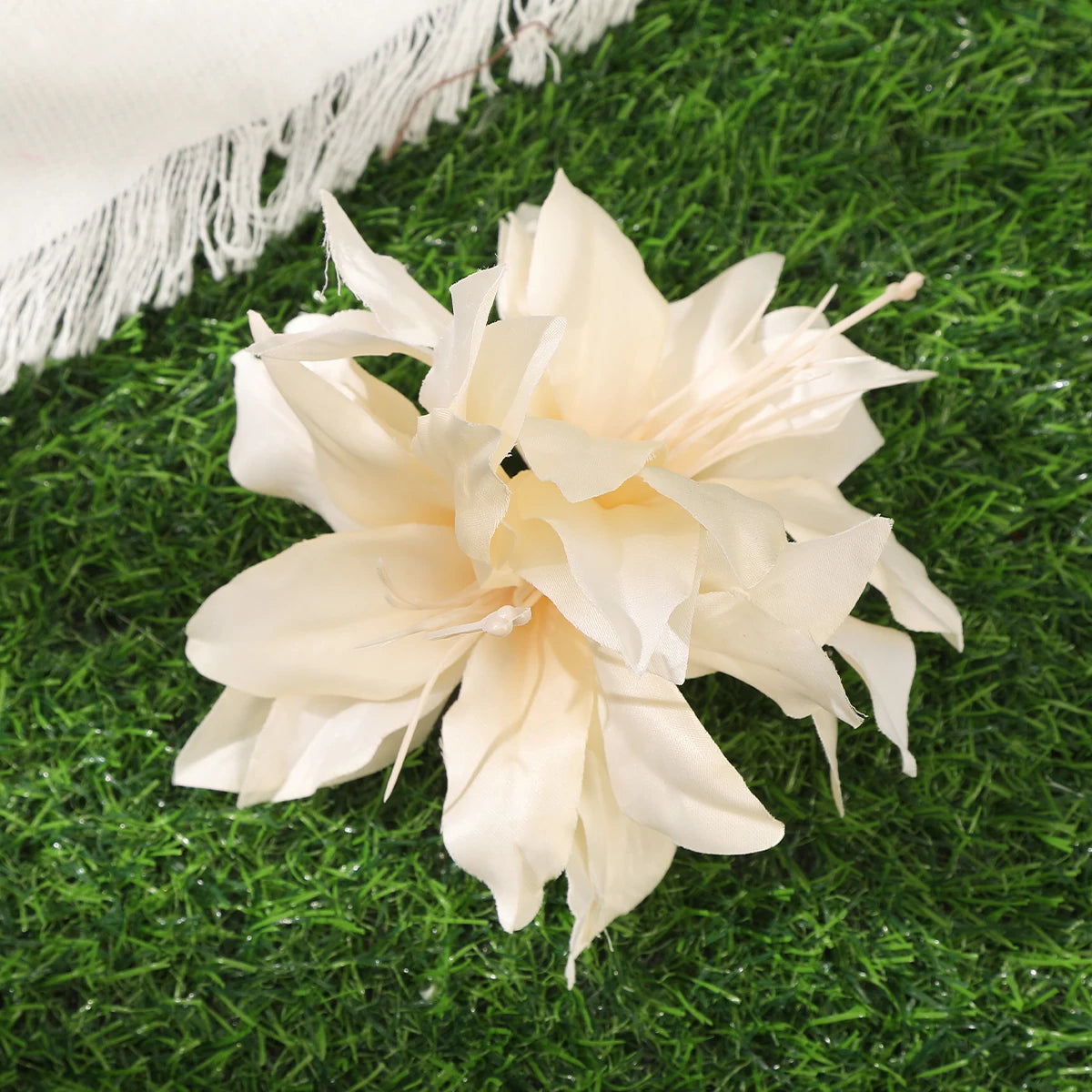 Accessoire cheveux à fleur